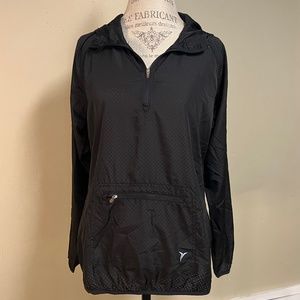 Old Navy Active - Perforated half zip Hooded pullover - Medium